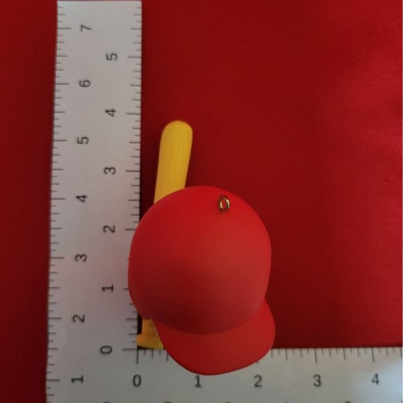 Hallmark Keepsake Ornament Disney Chicken Little 2005 - Picture 9 of 12